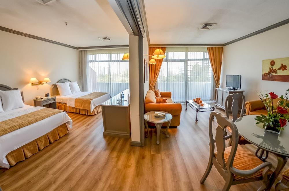 Hotel Santander Plaza 과테말라 외부 사진